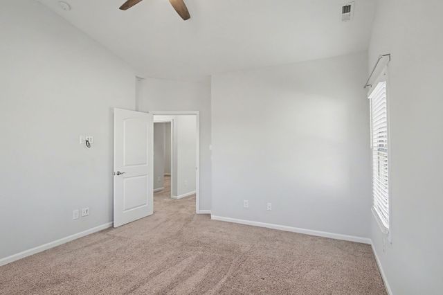 1017 Kennedy Ln, Cottontown, TN 37048