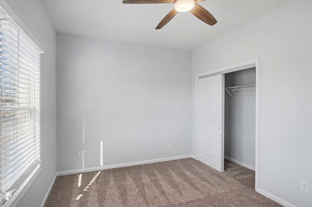 1017 Kennedy Ln, Cottontown, TN 37048