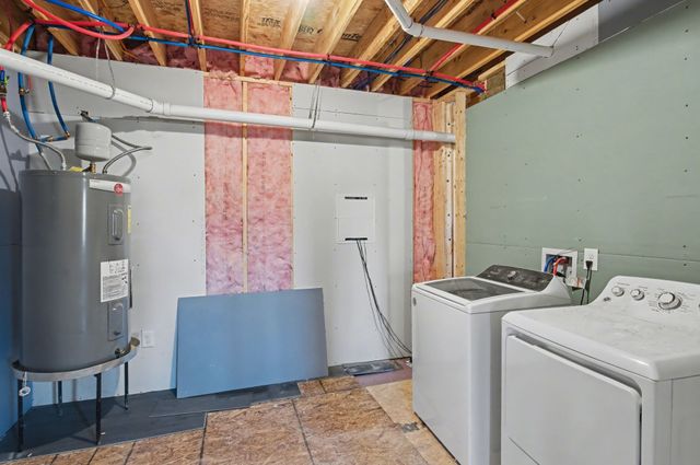 1017 Kennedy Ln, Cottontown, TN 37048