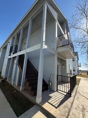 430 Schmidt Road B-2, Sealy, TX 77474