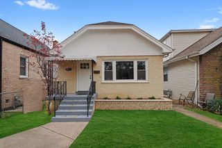 4617 N Lowell Avenue, Chicago, IL 60630