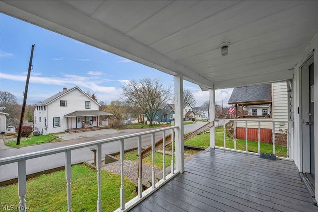 1084 Shannon Avenue, Barberton, OH 44203