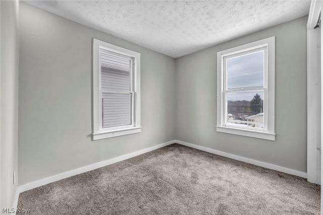 1084 Shannon Avenue, Barberton, OH 44203