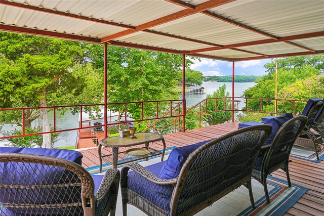 363 Oakview Road, Gainesville, TX 76240
