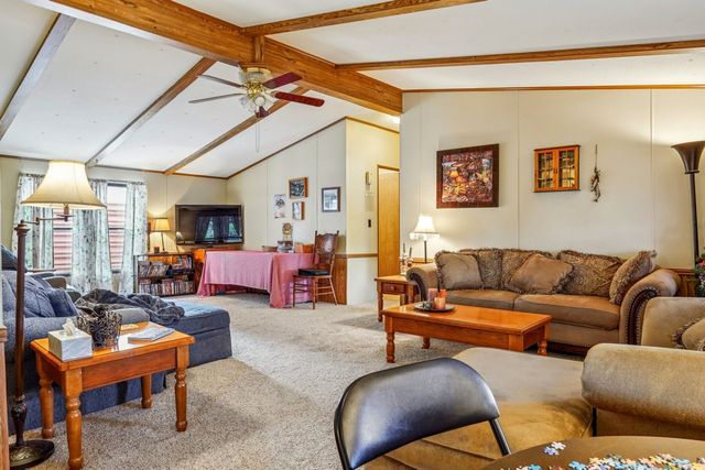363 Oakview Road, Gainesville, TX 76240