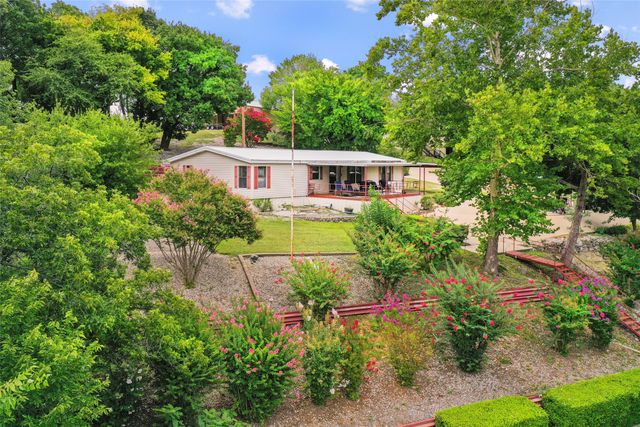 363 Oakview Road, Gainesville, TX 76240