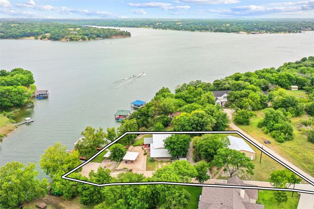 363 Oakview Road, Gainesville, TX 76240