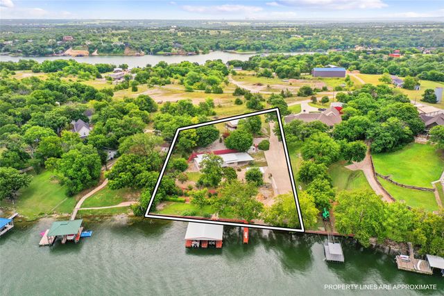 363 Oakview Road, Gainesville, TX 76240