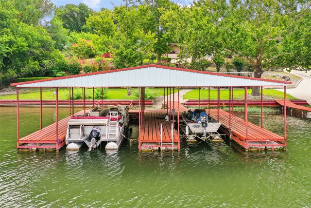 363 Oakview Road, Gainesville, TX 76240
