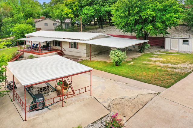 363 Oakview Road, Gainesville, TX 76240