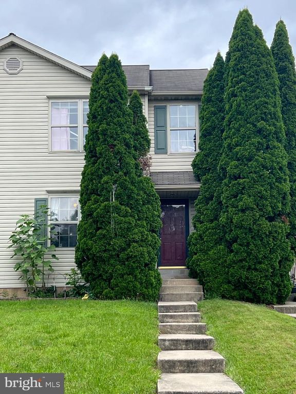 641 CAMPUS DR, Perkasie, PA 18944
