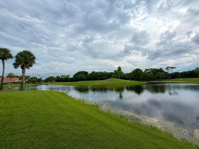 6100 Bear Creek Ct, Lake Worth, FL 33467