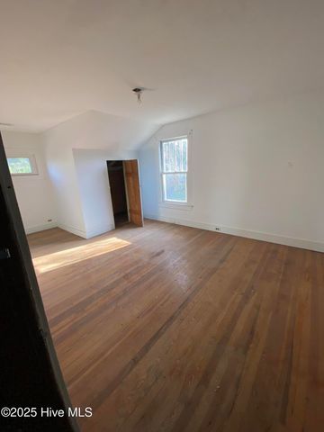 404 Summit Street, Aberdeen, NC 28315