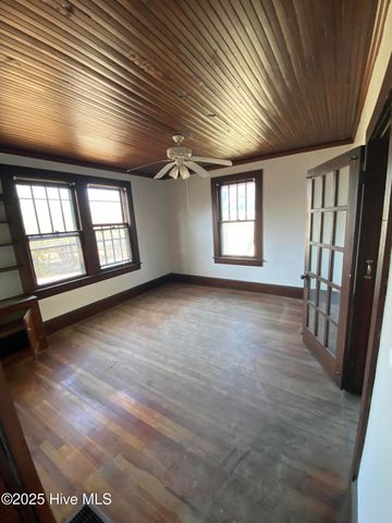 404 Summit Street, Aberdeen, NC 28315