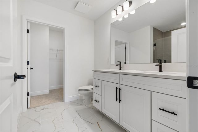8215 SEAFLOWER PARKWAY, Bradenton, FL 34210