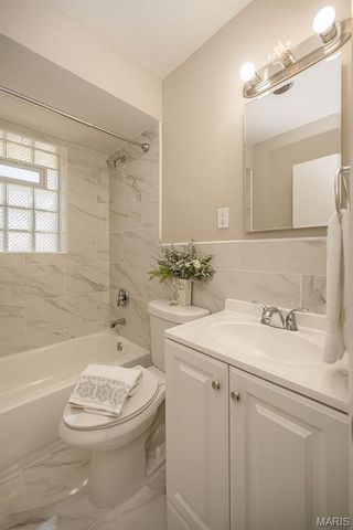 215 Walworth Drive, St Louis, MO 63125