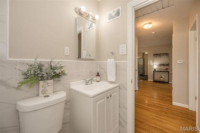 215 Walworth Drive, St Louis, MO 63125