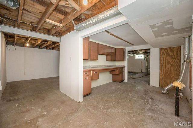 215 Walworth Drive, St Louis, MO 63125