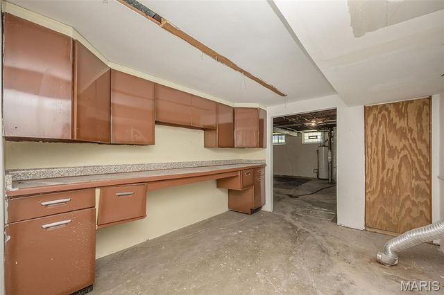 215 Walworth Drive, St Louis, MO 63125