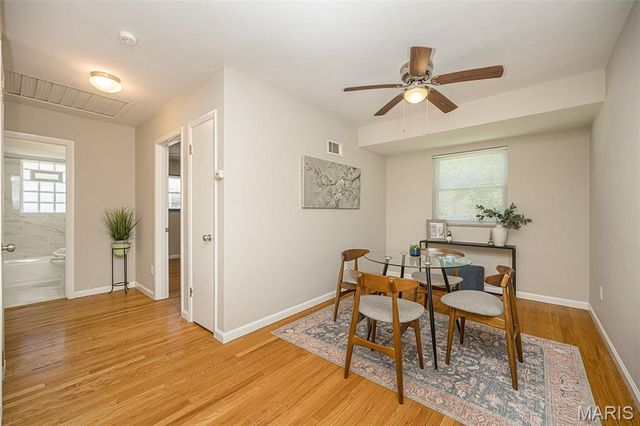 215 Walworth Drive, St Louis, MO 63125