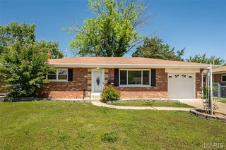 215 Walworth Drive, St Louis, MO 63125