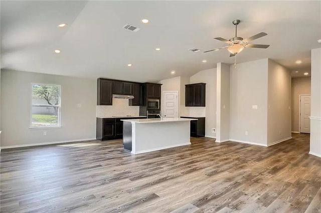 21206 Santa Carlo Ave, Lago Vista, TX 78645