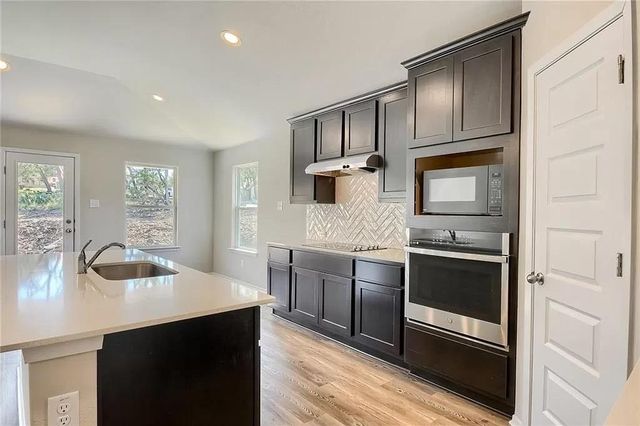 21206 Santa Carlo Ave, Lago Vista, TX 78645