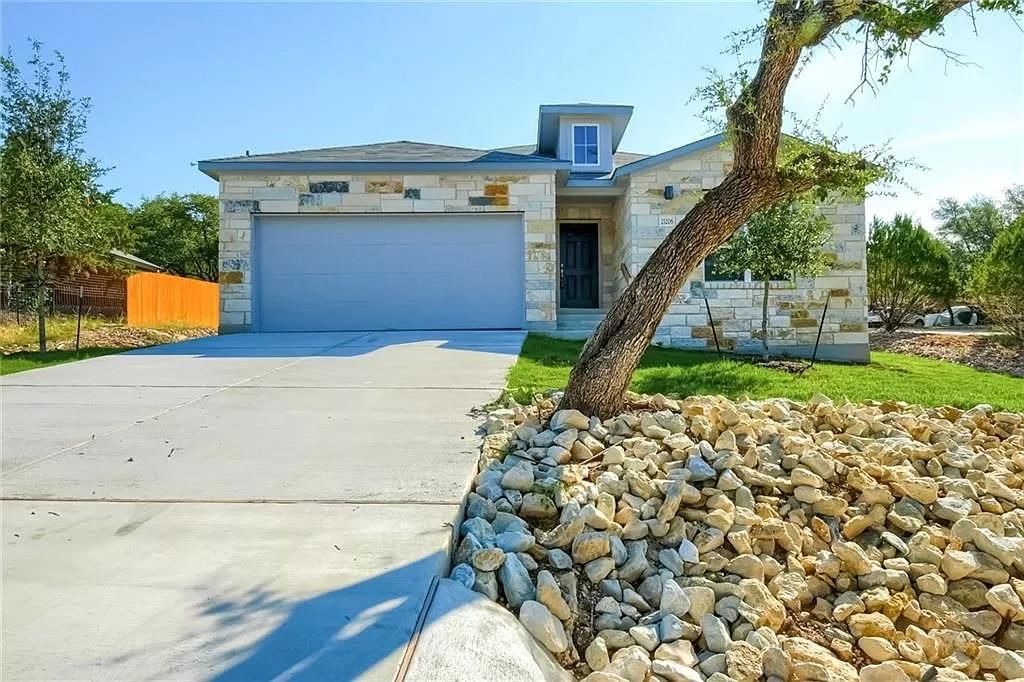 21206 Santa Carlo Ave, Lago Vista, TX 78645