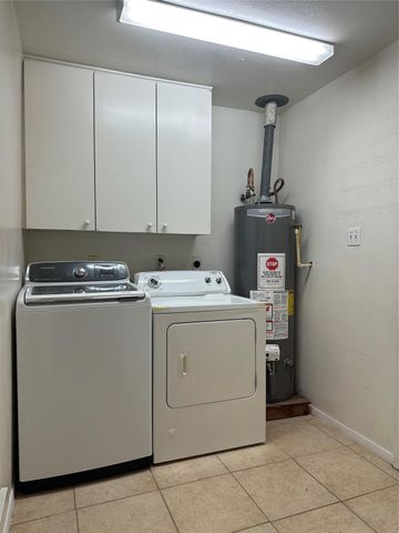 11810 Zarroll Drive, Houston, TX 77099