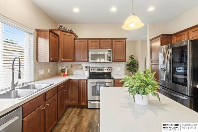 18604 Polk Street, Omaha, NE 68135