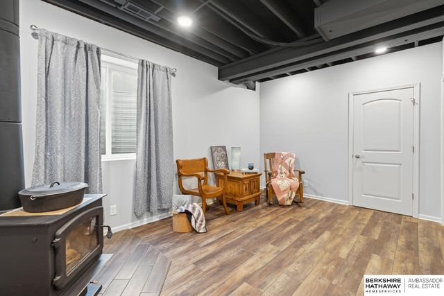 18604 Polk Street, Omaha, NE 68135
