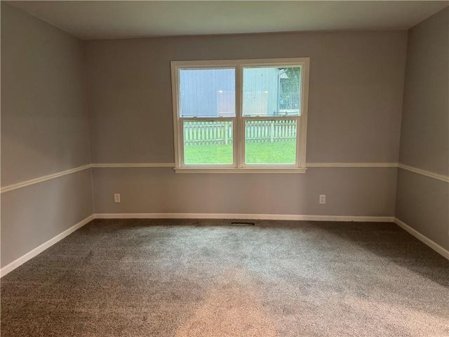 11400 Robinson Street, Overland Park, KS 66210