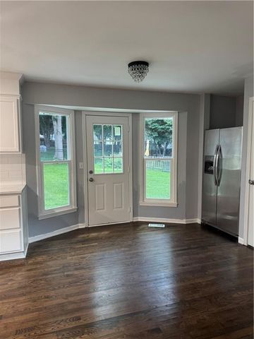 11400 Robinson Street, Overland Park, KS 66210