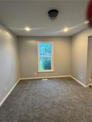 11400 Robinson Street, Overland Park, KS 66210