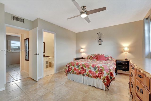 4805 NW 35th St 603, Lauderdale Lakes, FL 33319
