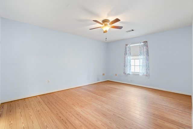 300 Jennifer Ln., Searcy, AR 72143
