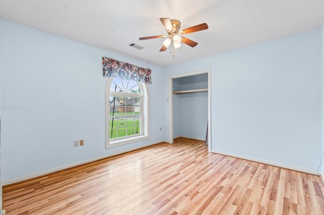300 Jennifer Ln., Searcy, AR 72143