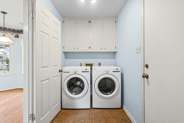 300 Jennifer Ln., Searcy, AR 72143
