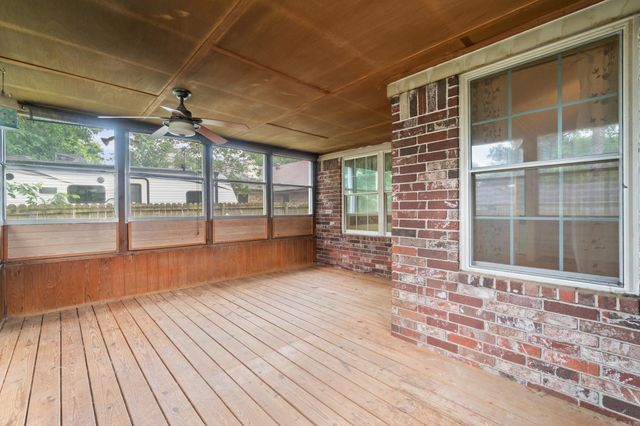 300 Jennifer Ln., Searcy, AR 72143