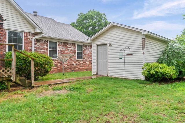 300 Jennifer Ln., Searcy, AR 72143