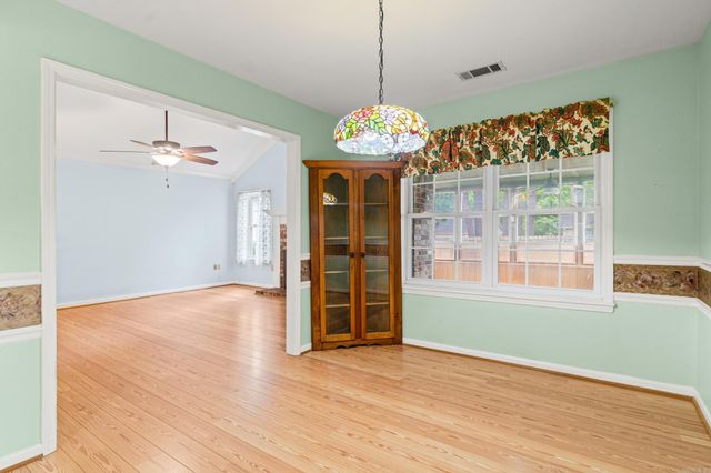 300 Jennifer Ln., Searcy, AR 72143