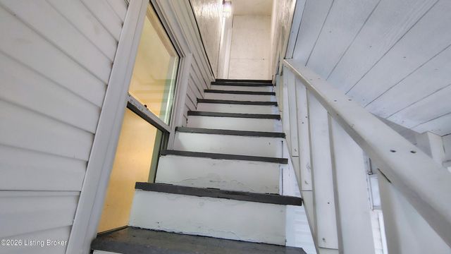 3604 W Market St, Louisville, KY 40212