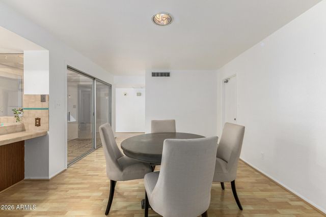 4901 E MAGIC STONE Drive, Phoenix, AZ 85044