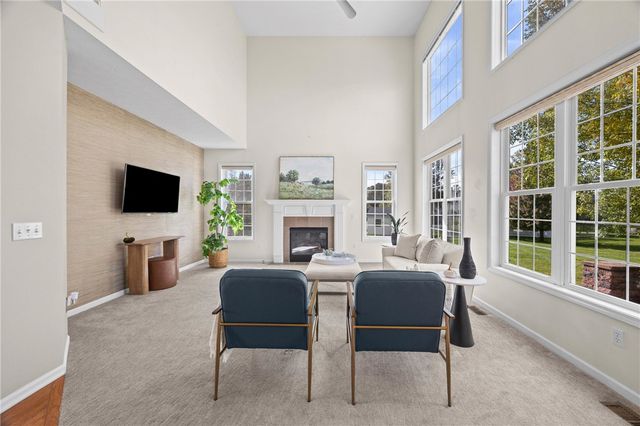 29 Coralburst Crescent, Penfield, NY 14580