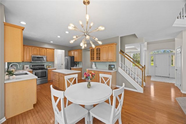29 Coralburst Crescent, Penfield, NY 14580