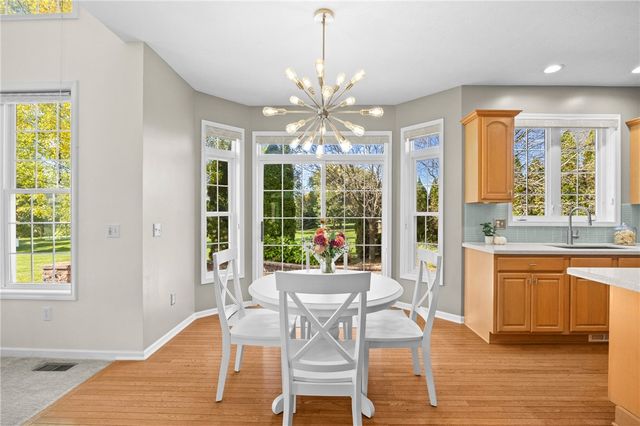 29 Coralburst Crescent, Penfield, NY 14580