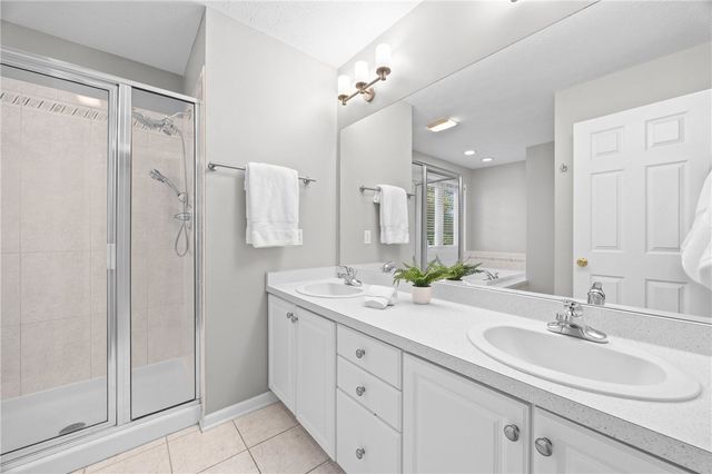 29 Coralburst Crescent, Penfield, NY 14580
