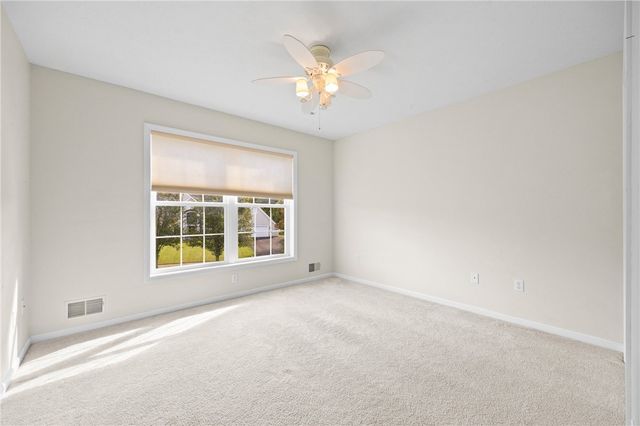 29 Coralburst Crescent, Penfield, NY 14580