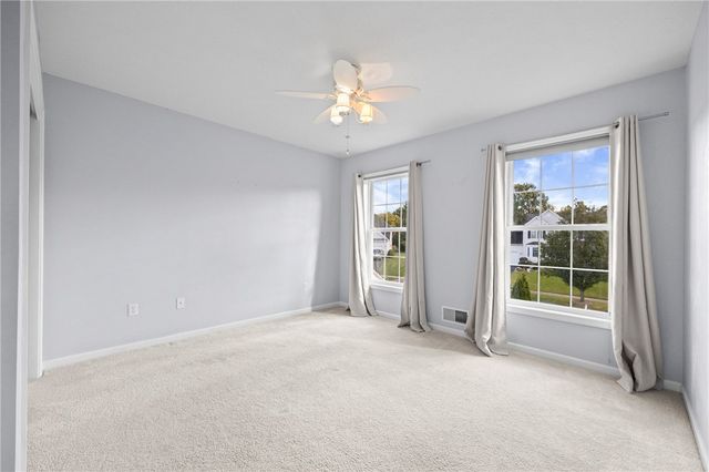 29 Coralburst Crescent, Penfield, NY 14580