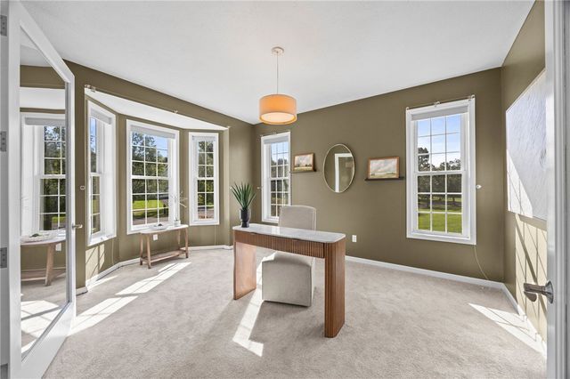 29 Coralburst Crescent, Penfield, NY 14580